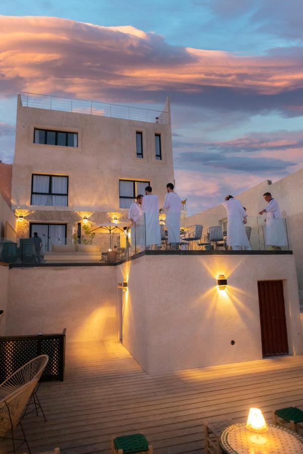 Hotel Oasis الدخلة المظهر الخارجي الصورة