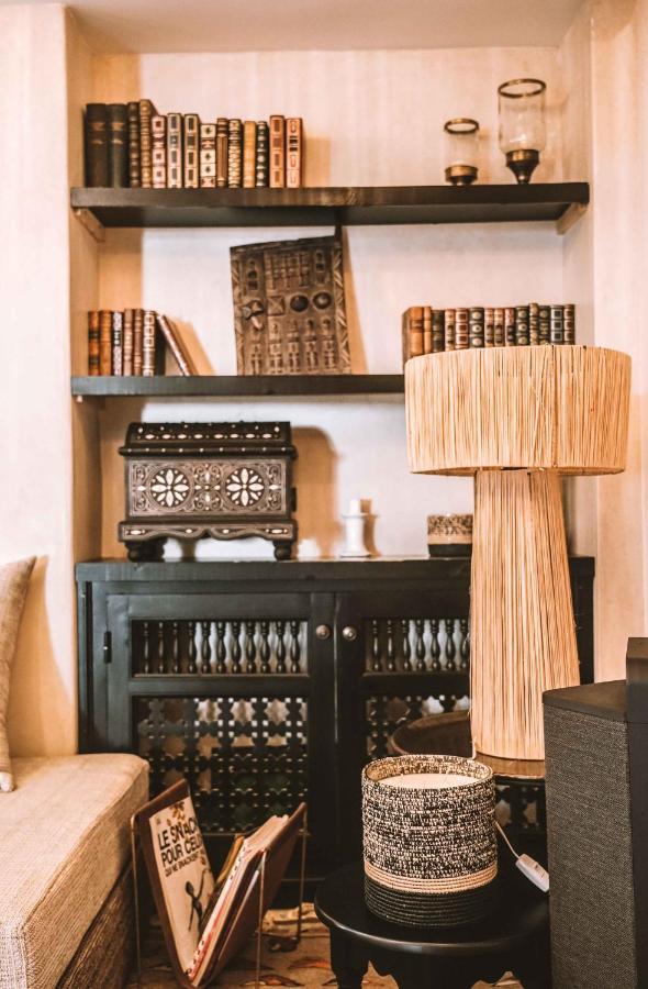 Hotel Oasis الدخلة المظهر الخارجي الصورة